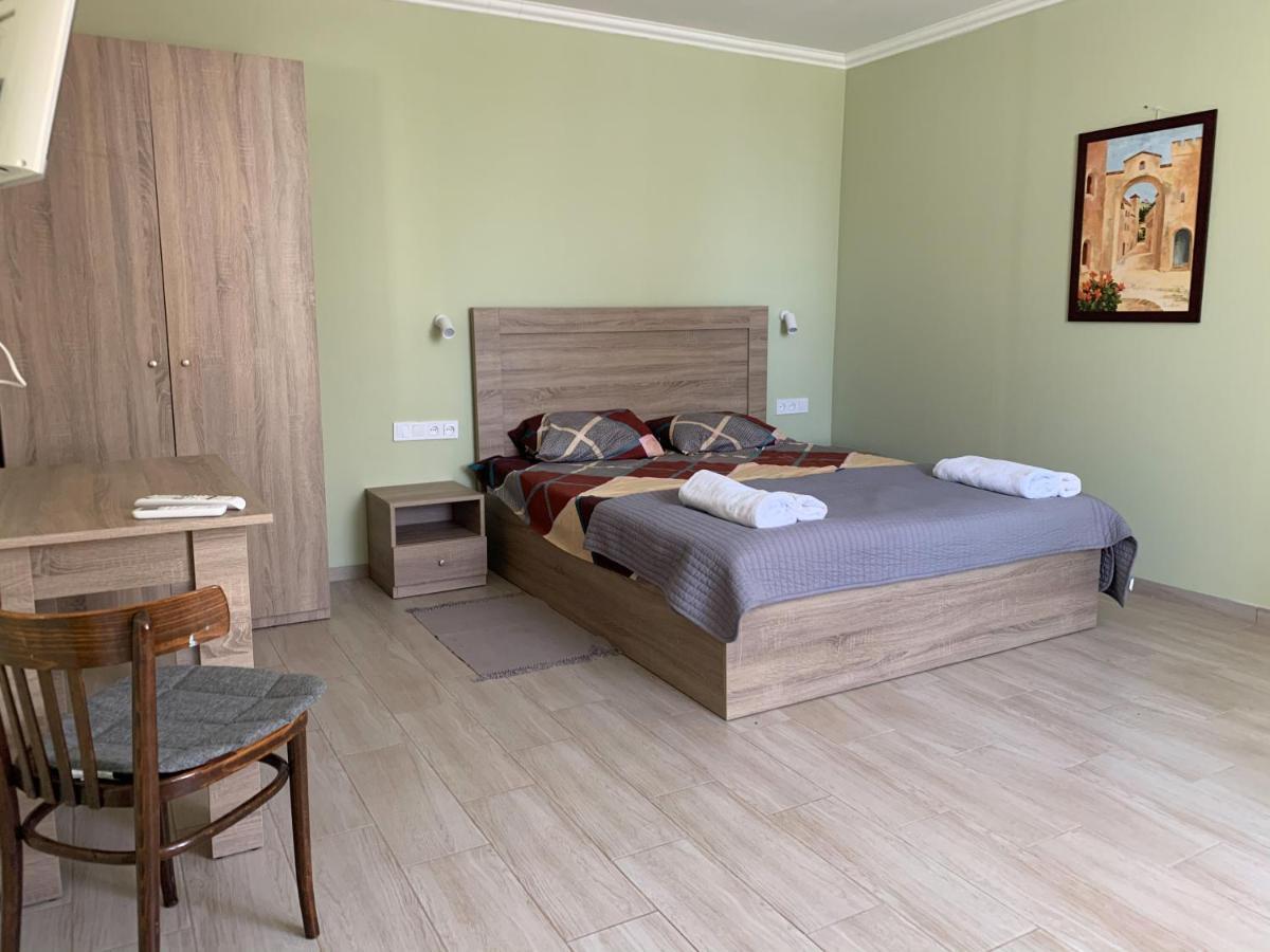 Bukhta Aparthotel Vapnyarka Ngoại thất bức ảnh