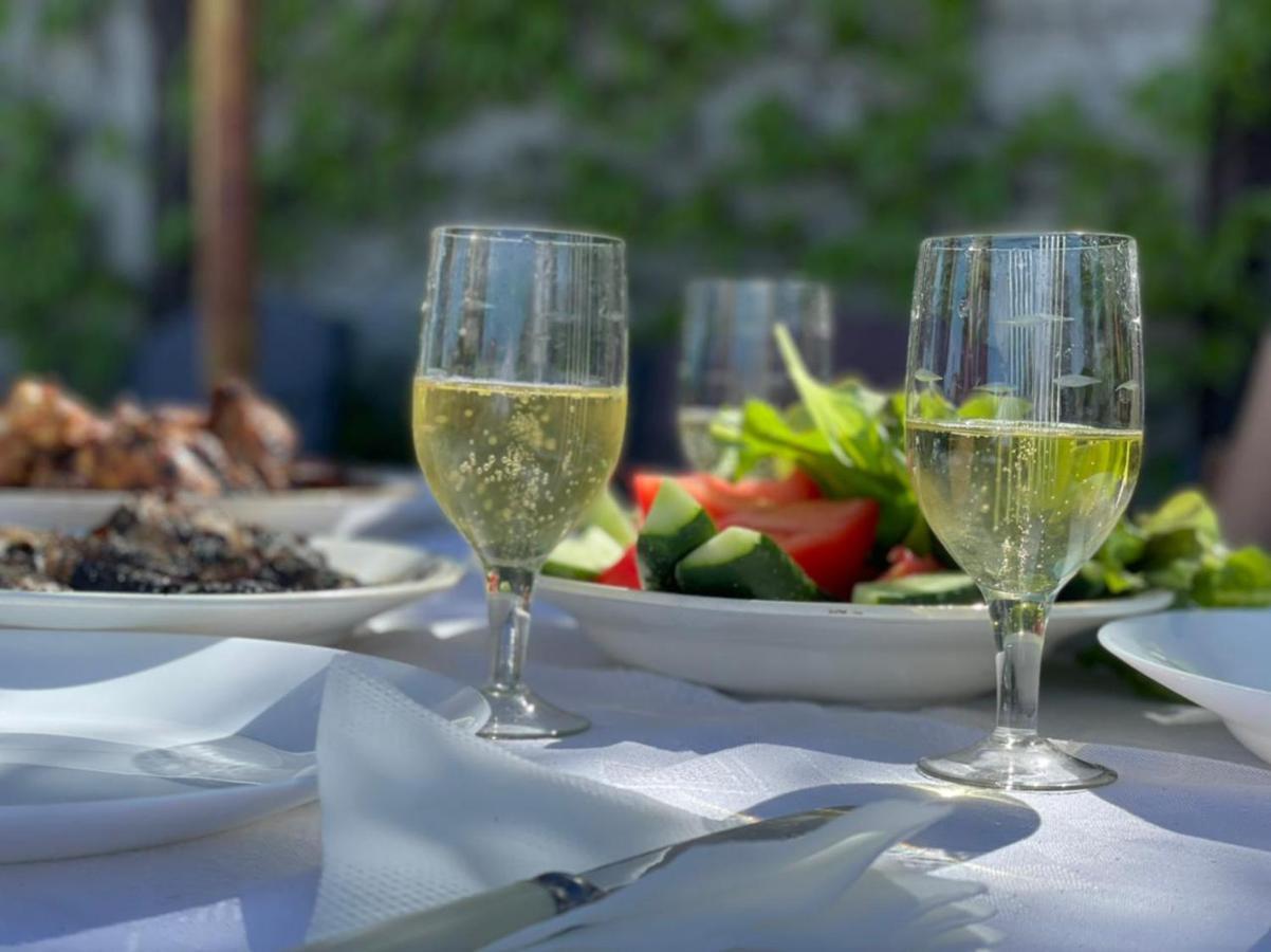 Bukhta Aparthotel Vapnyarka Ngoại thất bức ảnh